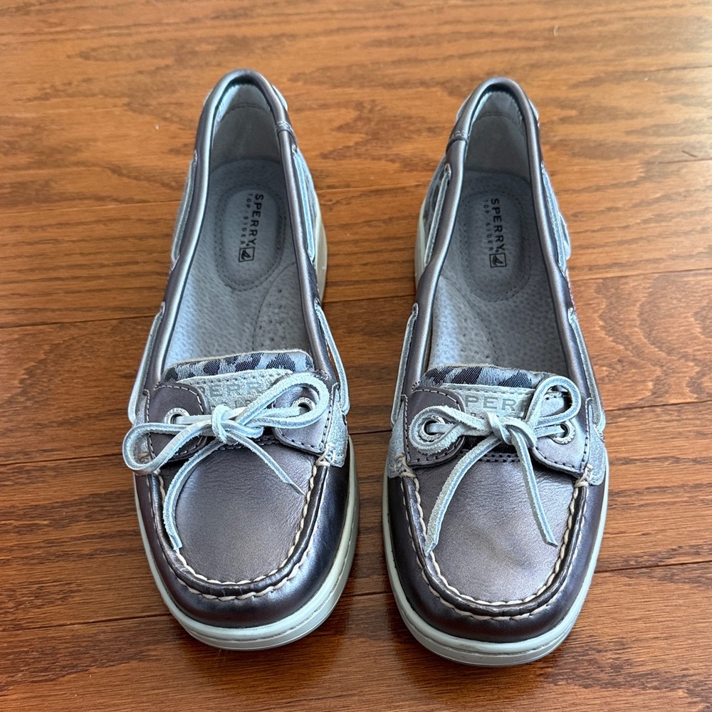 Sperry Women's silver boat shoes